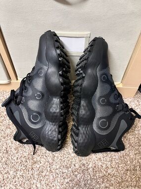 Columbia Women’s Waterproof Shoes - Size 8
